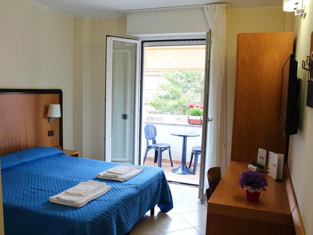 фото Neapolis (ex. Mare Azzurro) изображение №22