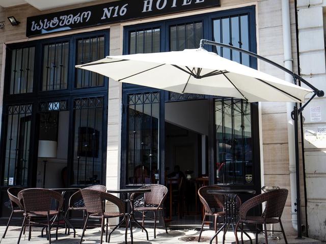 Hotel N16