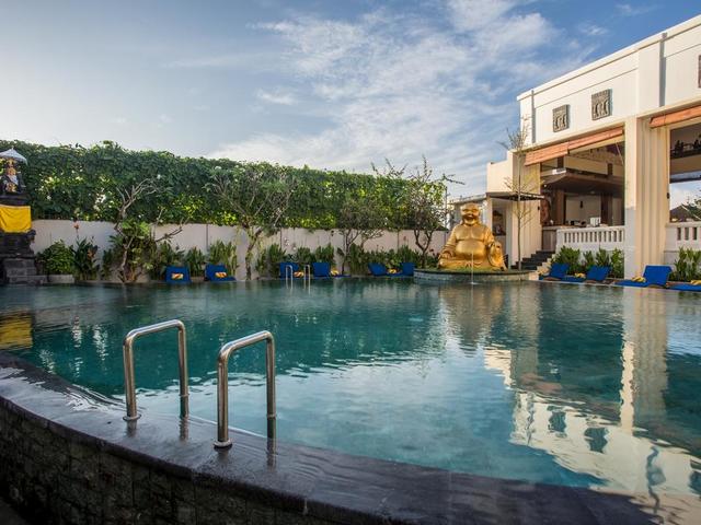 фото отеля Tonys Villas & Resort изображение №1