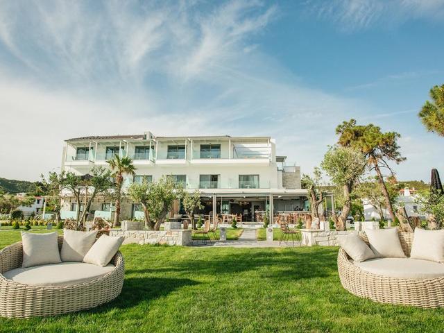 фотографии отеля Blue Carpet Luxury Suites изображение №23