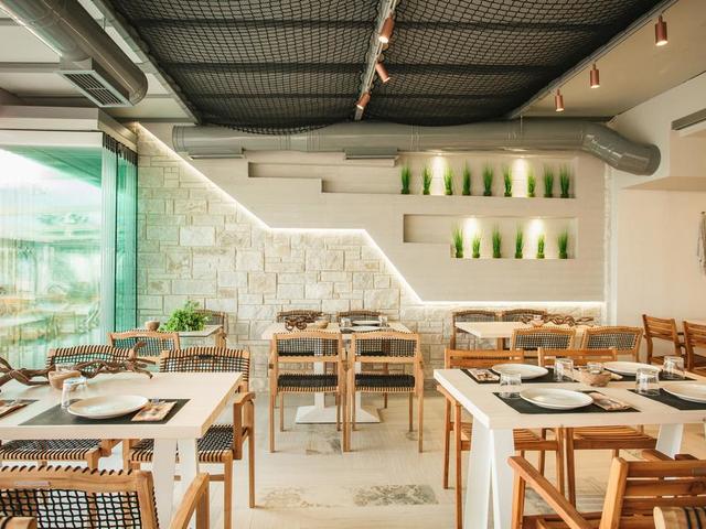 фотографии отеля Blue Carpet Luxury Suites изображение №15