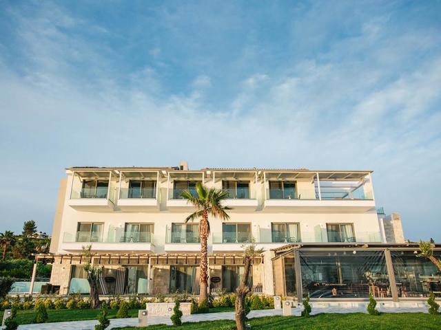 фотографии отеля Blue Carpet Luxury Suites изображение №11