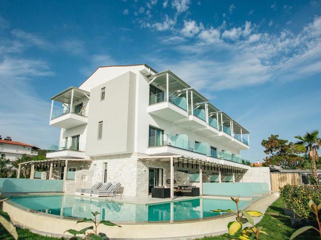 фото отеля Blue Carpet Luxury Suites изображение №1