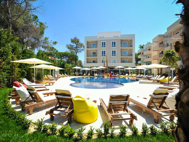 фото отеля Sandy Beach Resort изображение №13