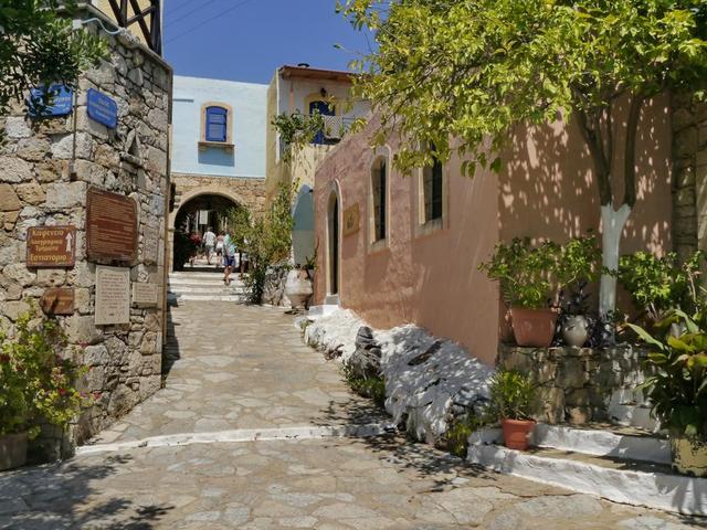 фотографии отеля Arolithos Traditional Cretan Village изображение №3