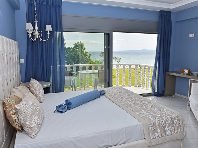 фото Villa On The Beach изображение №26