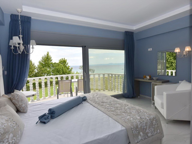 фотографии отеля Villa On The Beach изображение №23