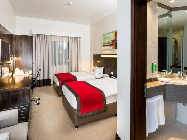 фото Holiday Inn Express Dubai - Internet City (ex. Express By Holiday Inn Dubai-Internet City) изображение №26