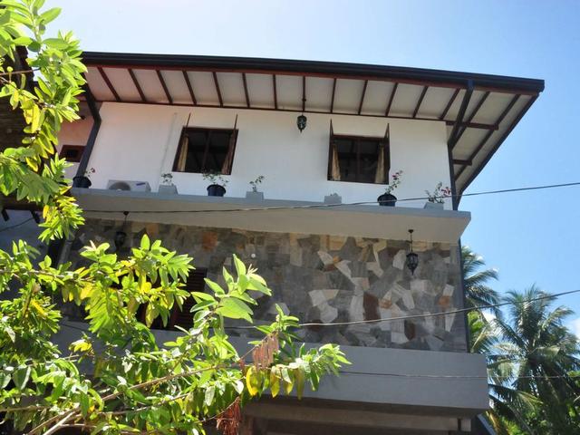 Asantha Guest House