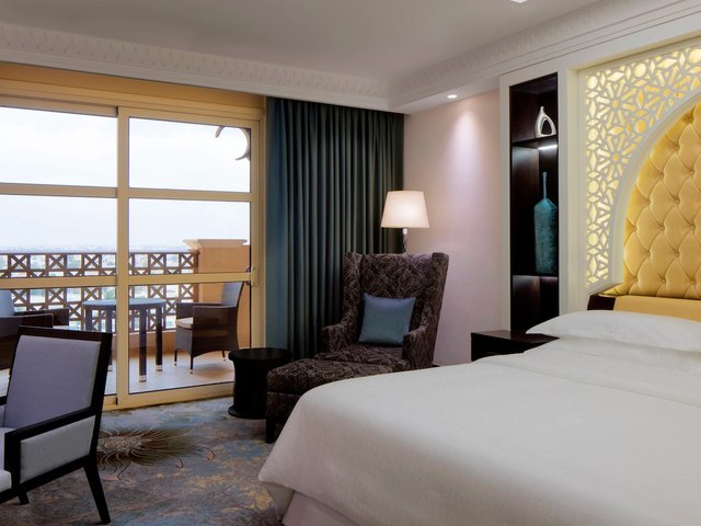 фото отеля Sheraton Sharjah Beach Resort & Spa изображение №53