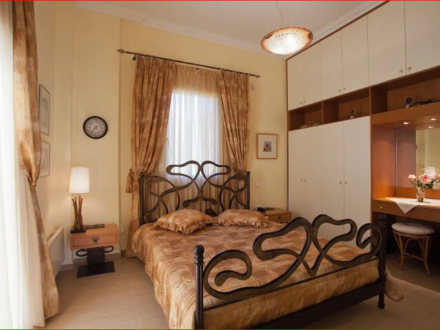 фото отеля Villa in Fourka изображение №5