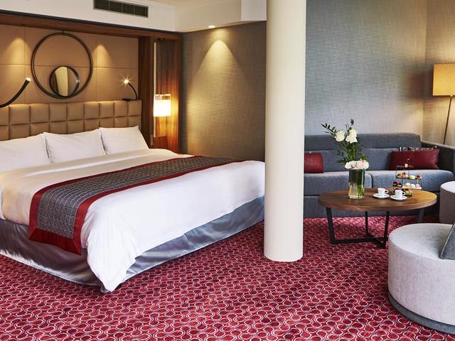 фото отеля Grand Hotel Kempinski Geneva (ех. Le Palace Hilton Geneva) изображение №77