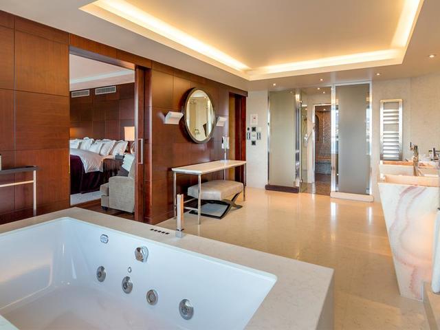 фотографии отеля Grand Hotel Kempinski Geneva (ех. Le Palace Hilton Geneva) изображение №23