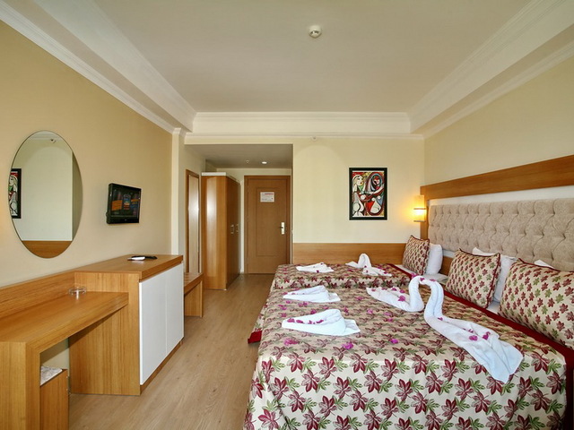 фото Hedef Beach Resort & Spa изображение №30