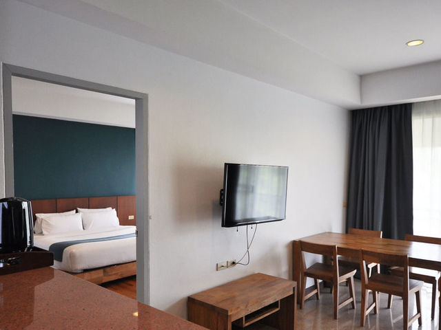 фото The Leela Resort & Spa Pattaya (ex. Leelawadee Lagoon Resort) изображение №62