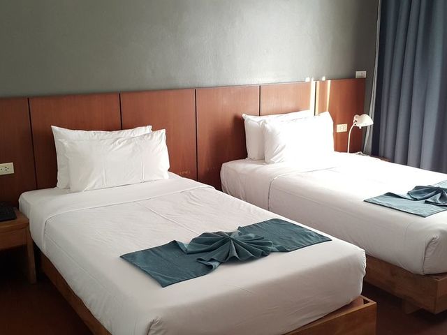 фото The Leela Resort & Spa Pattaya (ex. Leelawadee Lagoon Resort) изображение №14