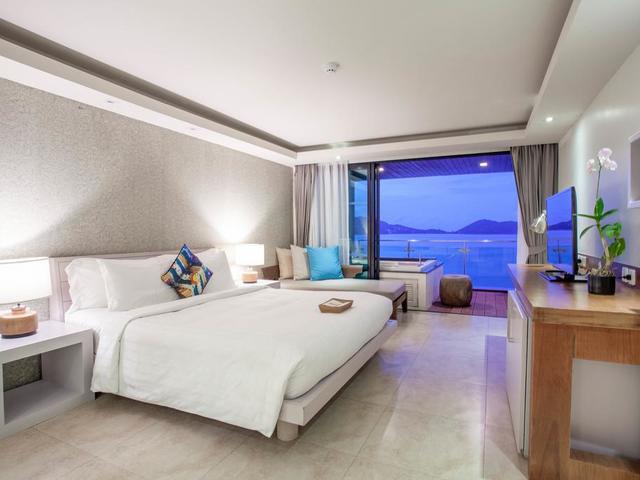 фото отеля Zenmaya Oceanfront Phuket (ex. U Zenmaya Phuket) изображение №41