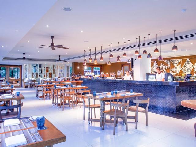 фото отеля Zenmaya Oceanfront Phuket (ex. U Zenmaya Phuket) изображение №25