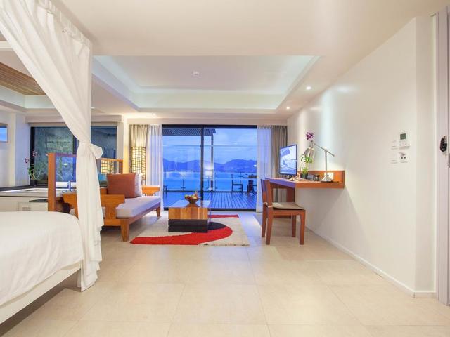 фото Zenmaya Oceanfront Phuket (ex. U Zenmaya Phuket) изображение №18