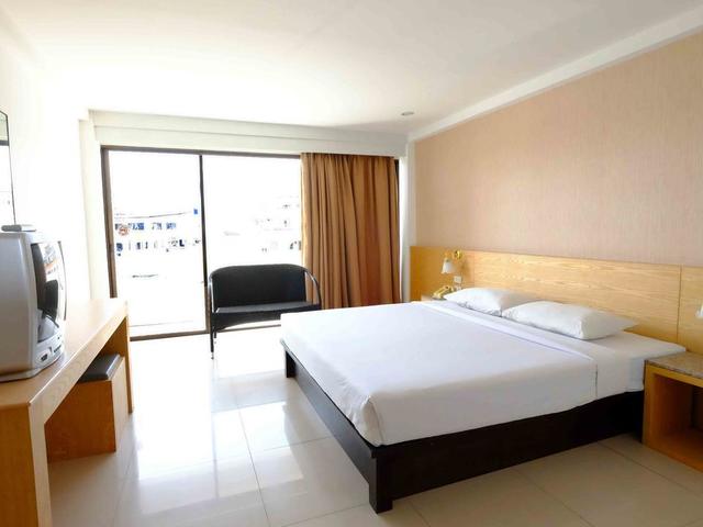 фото отеля Welcome Plaza изображение №33