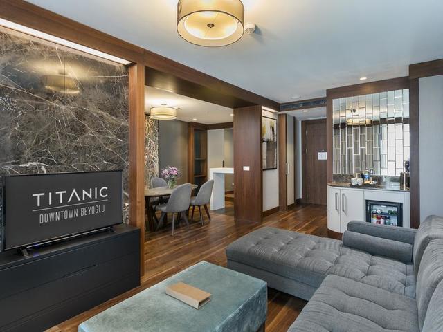 фотографии отеля Titanic Downtown Beyoglu изображение №15