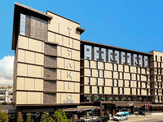 фото отеля Titanic Downtown Beyoglu изображение №1