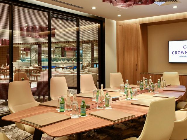фотографии отеля Crowne Plaza Istanbul - Florya изображение №67