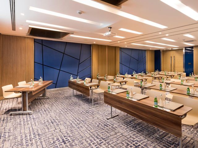 фото отеля Crowne Plaza Istanbul - Florya изображение №65