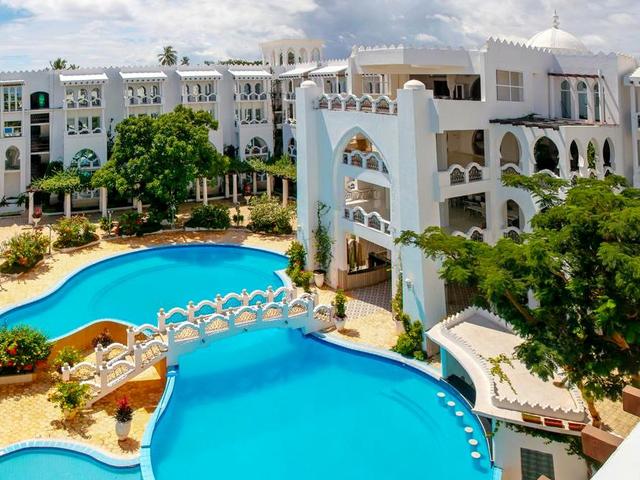 http://Madinat%20Al%20Bahr