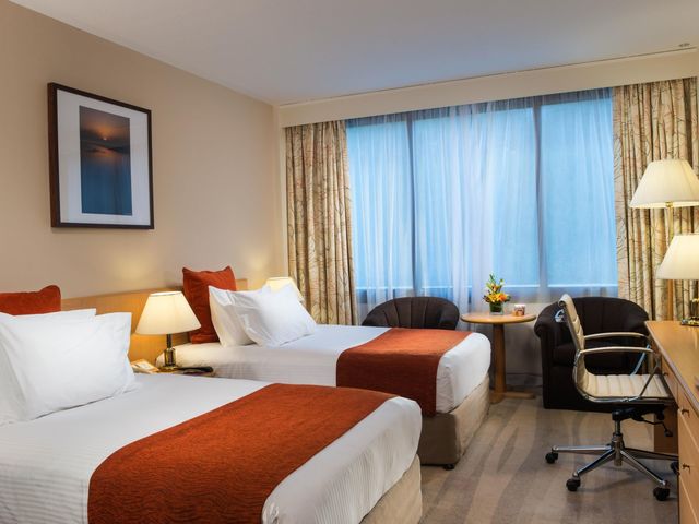 фотографии отеля Crowne Plaza Muscat By IHG изображение №39