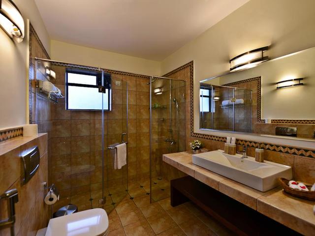 фотографии La Sunila Suites (ex. The Verda La Sunila Suites; La Sunila Clarks Inn Suites) изображение №28