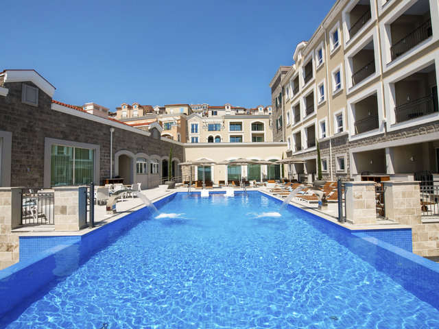 http://The%20Chedi%20Lustica%20Bay
