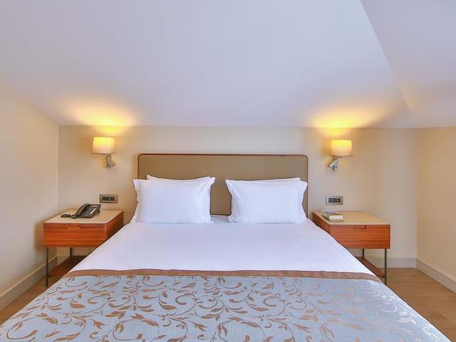 фотографии отеля TZL Suites изображение №35