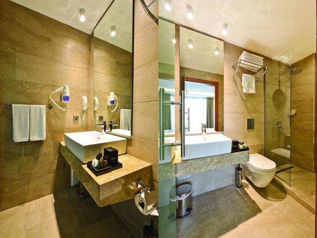 фото Blueway Hotel City изображение №6