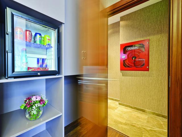 фото отеля Blueway Hotel City изображение №5