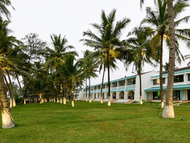 фотографии отеля Longuinhos Beach Resort изображение №7