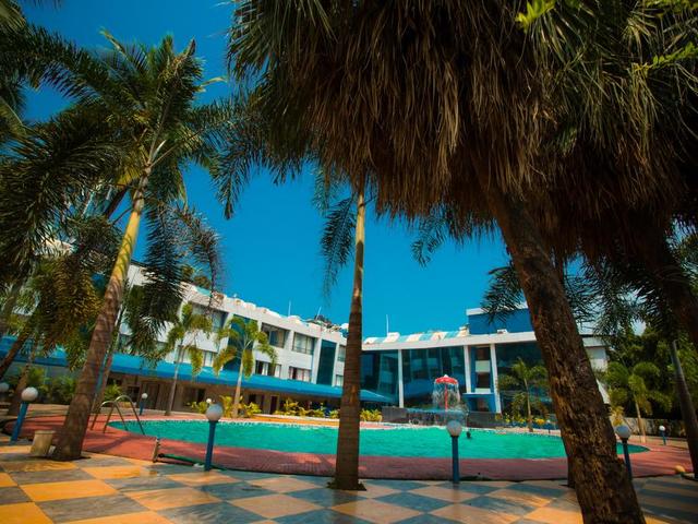 фотографии отеля Silver Sands Beach Resort изображение №19
