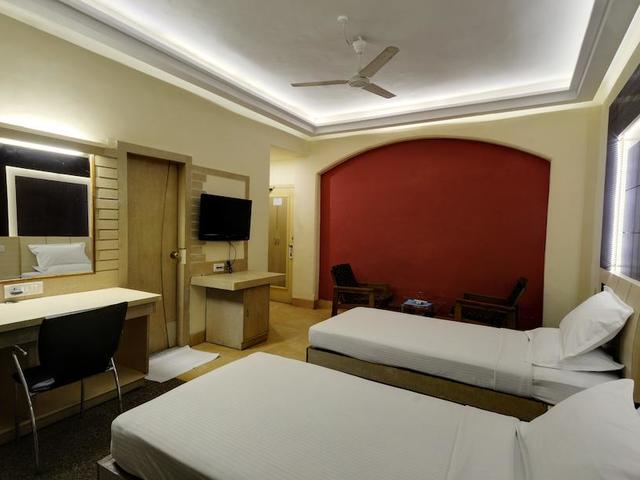 фото отеля Silver Sands Beach Resort изображение №17