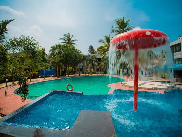 фото отеля Silver Sands Beach Resort изображение №1