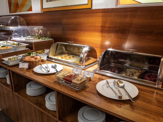 фотографии отеля EA Hotel Downtown изображение №27