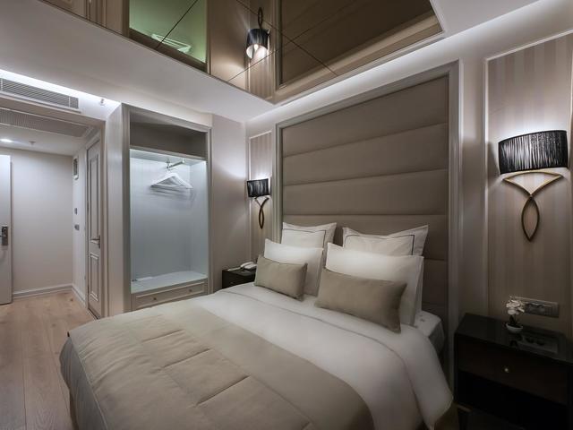 фото отеля Le Petit Palace изображение №41