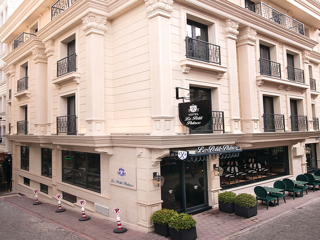фотографии отеля Le Petit Palace изображение №11