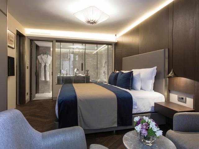 фото отеля Noble22 Suites изображение №13