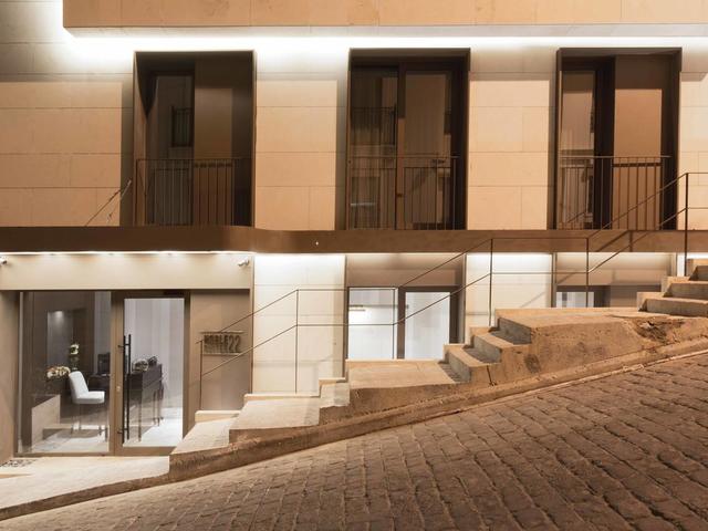 фото Noble22 Suites изображение №2