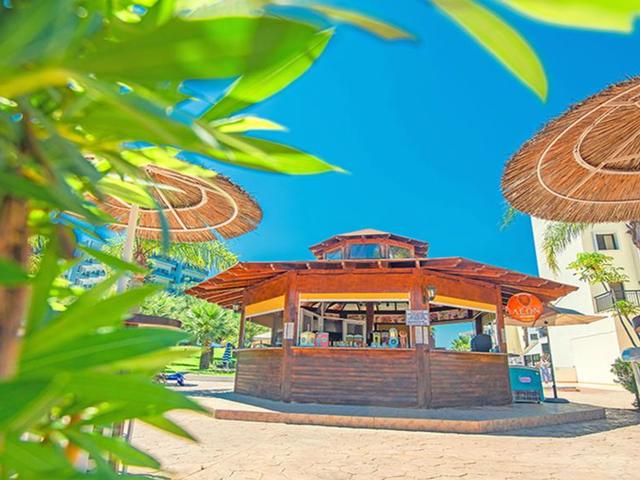 фотографии отеля Tsokkos Gardens изображение №7