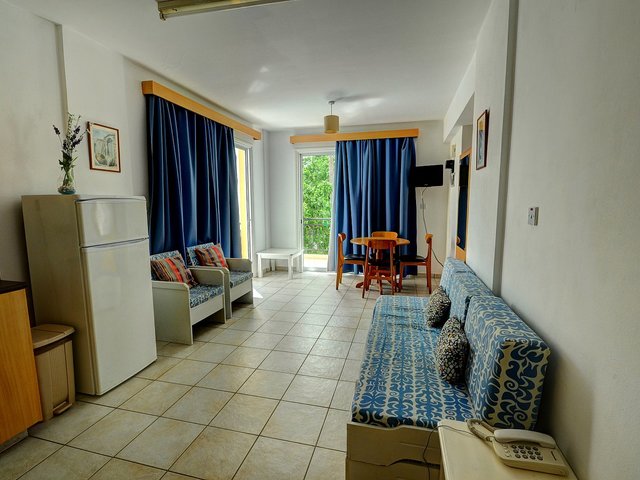 фото отеля Renos Tourist Apartments изображение №25