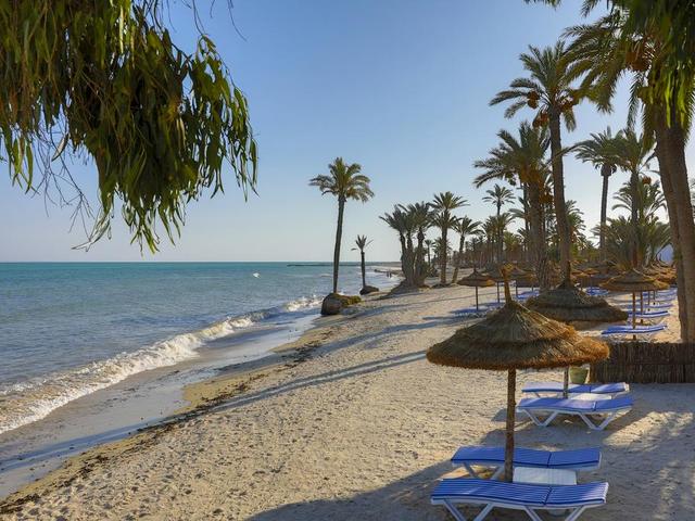 фото Smy Hari Club (ex. Cooee Hari Club Beach Resort, Hari Club Beach Resort) изображение №10