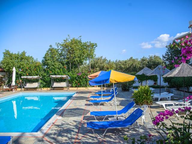 фотографии Elpida Apartments изображение №40