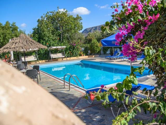 фотографии отеля Elpida Apartments изображение №39