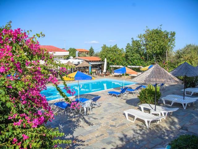 фото отеля Elpida Apartments изображение №37